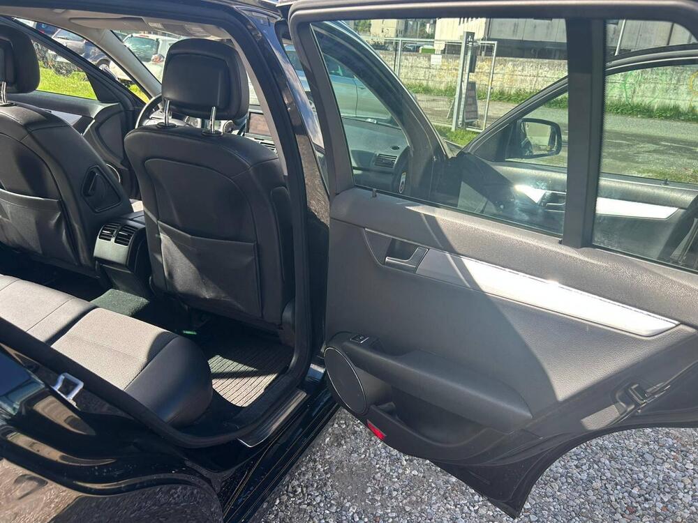 Mercedes-Benz Classe C Station Wagon usata a Massa-Carrara (13)