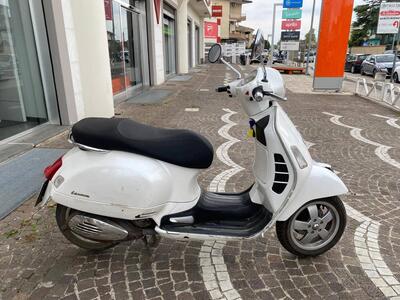 Vespa GTS 250 i.e. usata