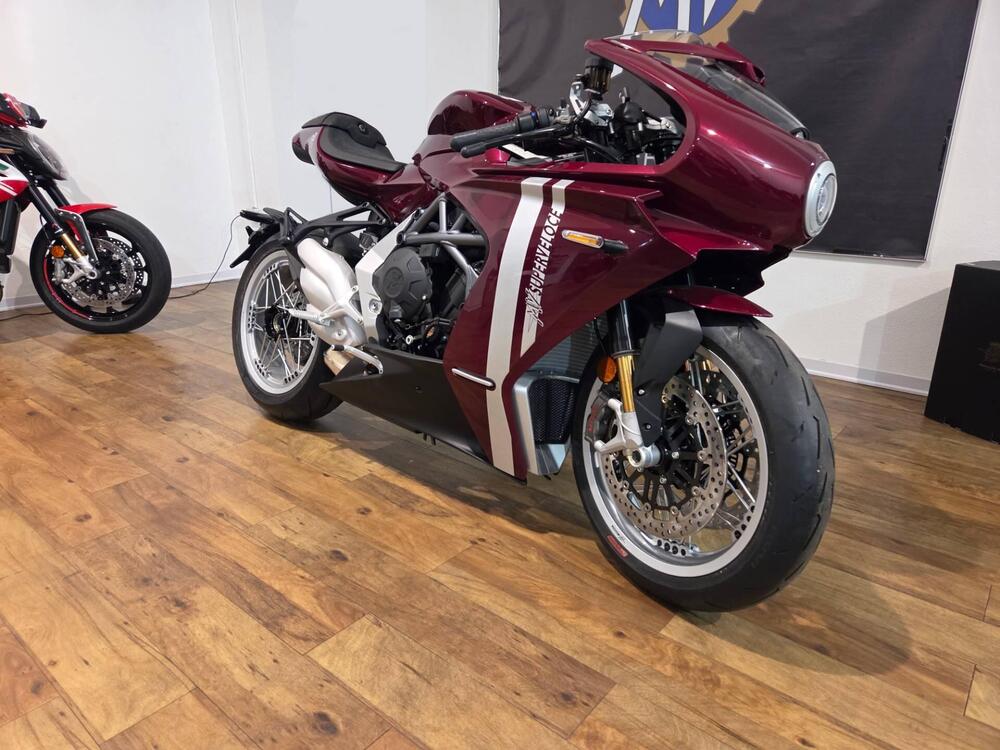 MV Agusta Superveloce 800 98 (2023 - 26) (4)