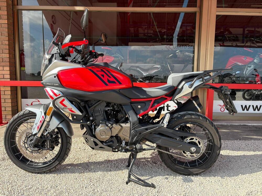 QJ Motor SRT 600 SX (2024 - 26) (3)