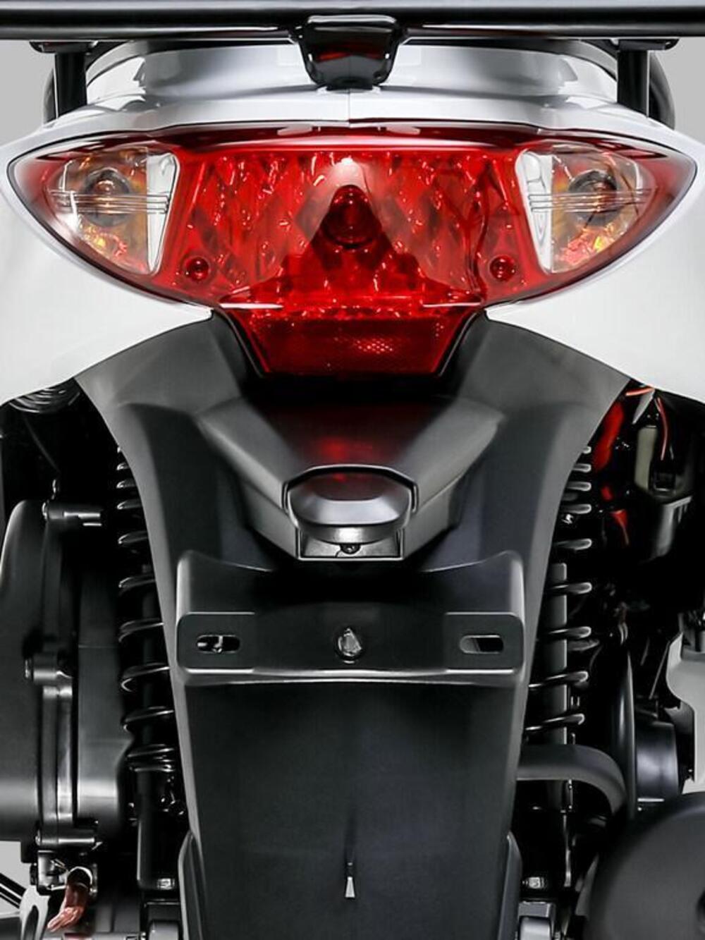 Sym Symphony 125 Cargo (2021 - 24) (2)