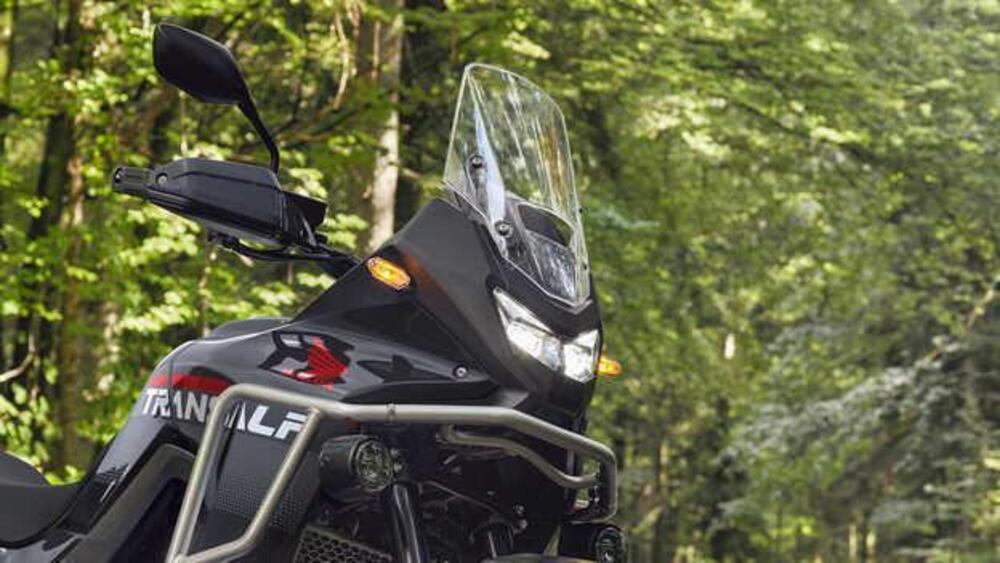 Honda Transalp XL750 (2025) (2)