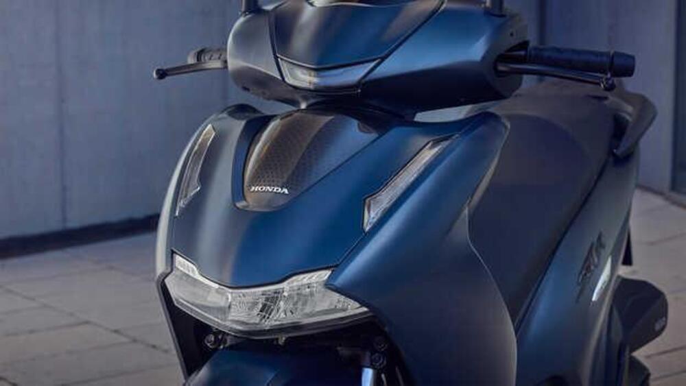 Honda SH 350i GT (2025 - 26) (3)