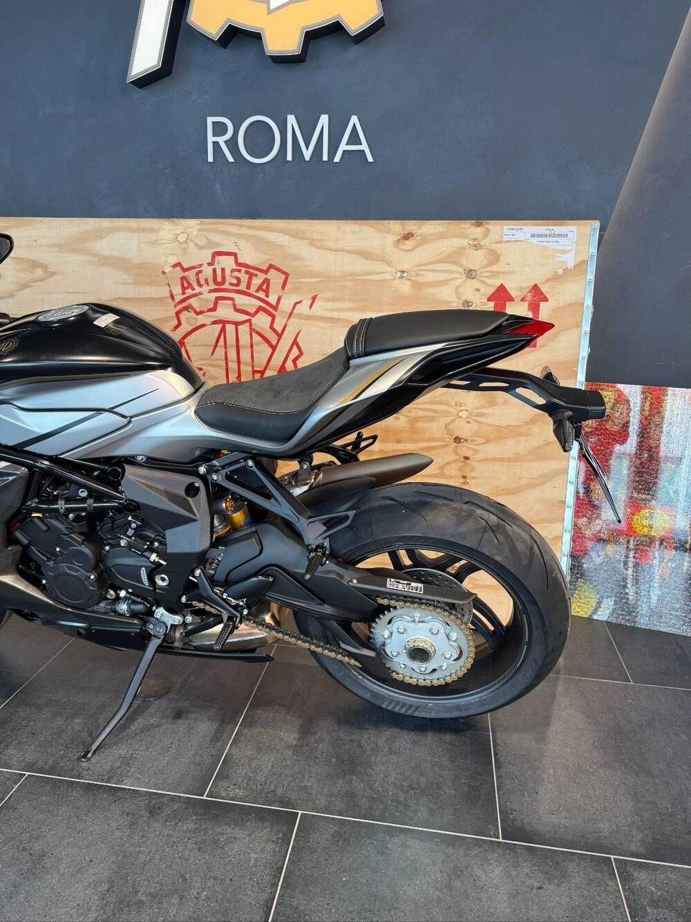 MV Agusta F3 800 Competizione (2025 - 26) (9)