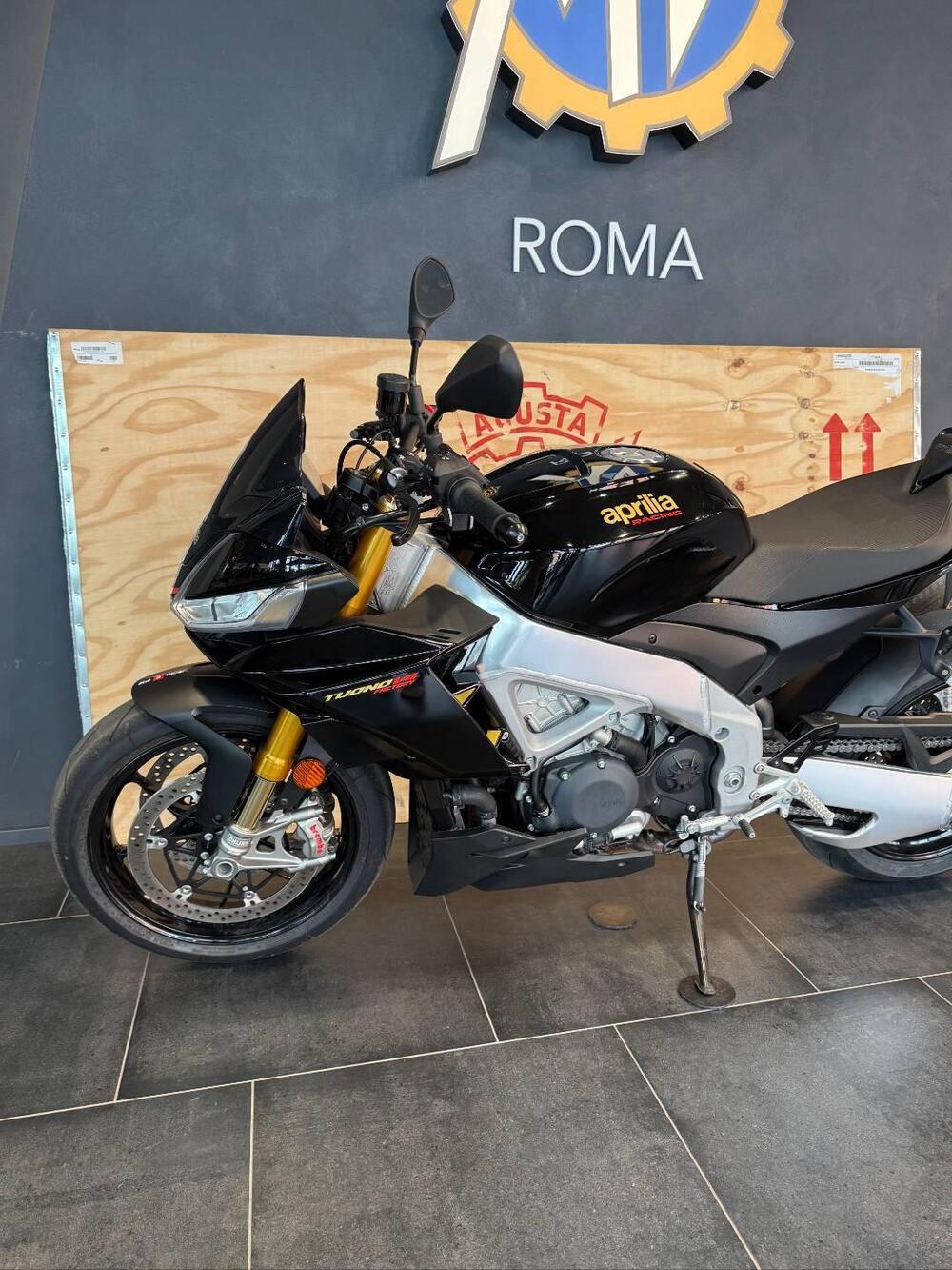 Aprilia Tuono V4 Factory (2021 - 24) (6)