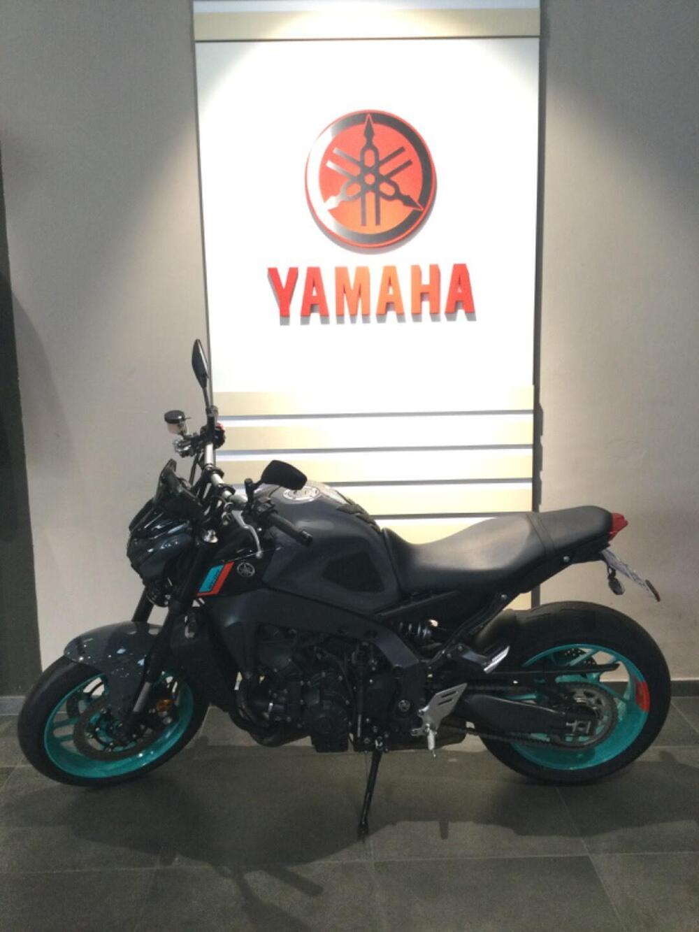Yamaha MT-09 (2021 - 23) (2)