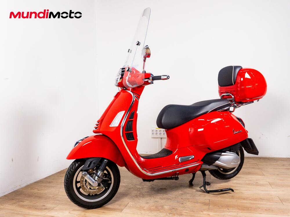 Vespa GTS 150 Super ie (2017 - 19) (8)