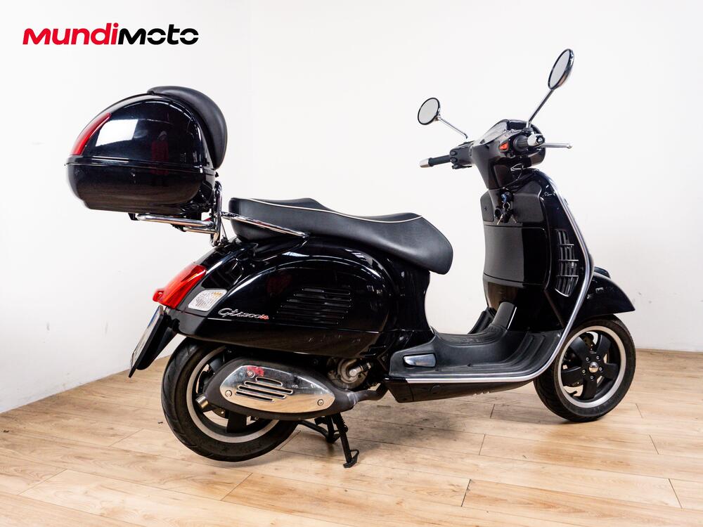 Vespa GTS 300 Hpe Touring (2019) (3)