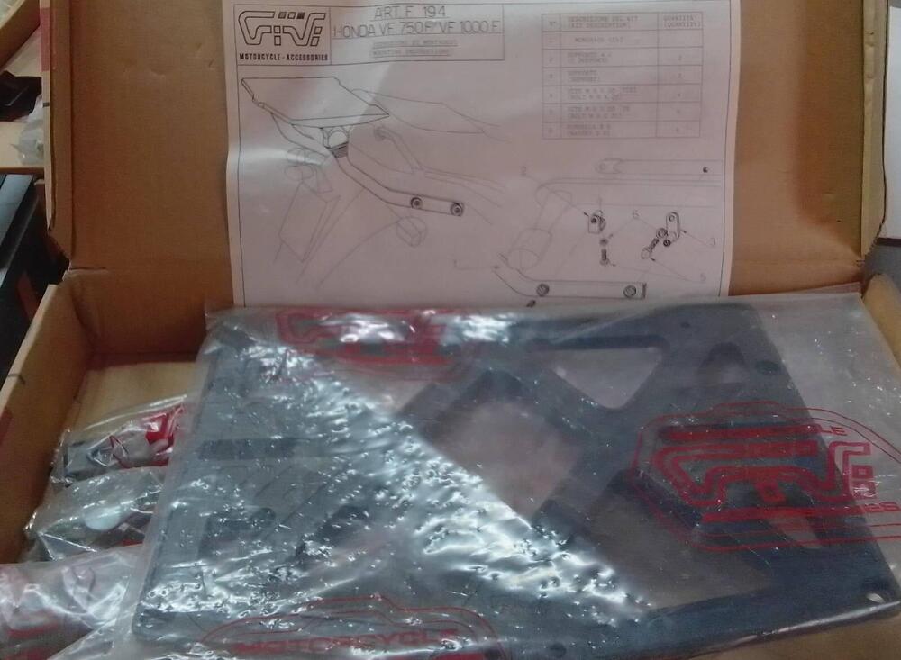 F194 HONDA VF 750 F/VF1000 F Givi
