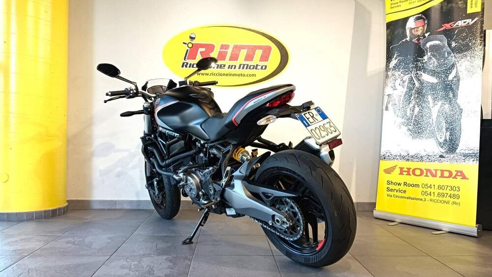 Ducati Monster 821 Stealth (2019 - 20) (5)