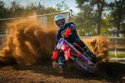 Honda CRF RX 250, 300 o 450? Qual &egrave; la miglior cilindrata per fare enduro? Honda ha la risposta giusta [VIDEO e GALLERY] 