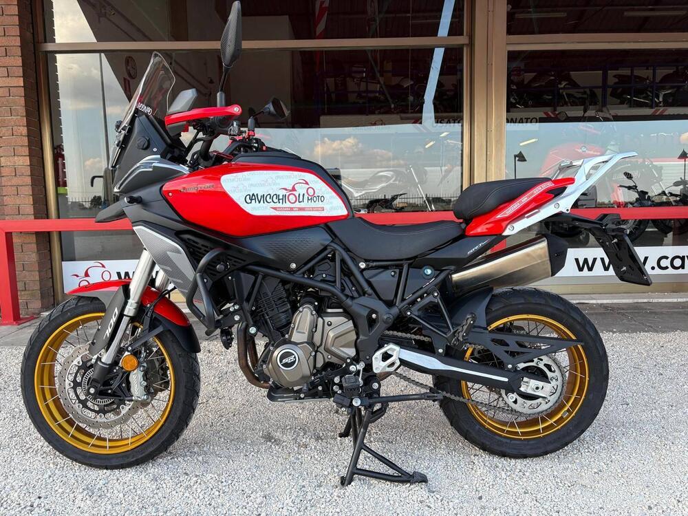 QJ Motor SRT 700 X (2024 - 25) (3)