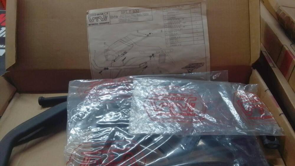 F632 kit portapacchi posteriore BMW Givi