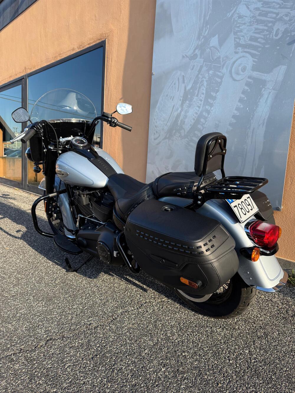 Harley-Davidson Heritage Classic (2021 - 24) (3)