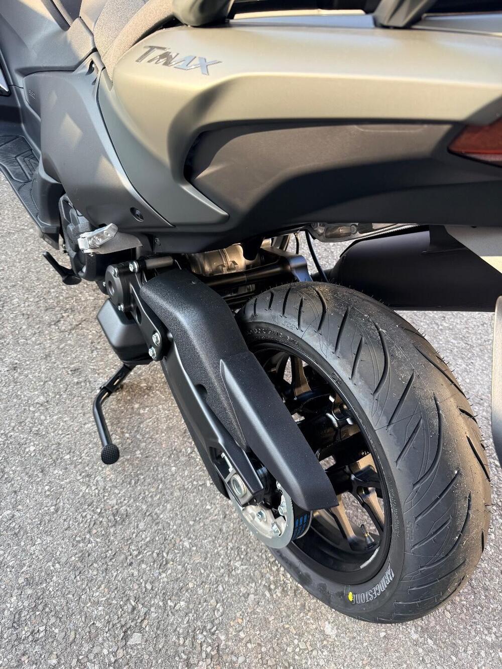 Yamaha T-Max 560 Tech Max (2025 - 26) (5)