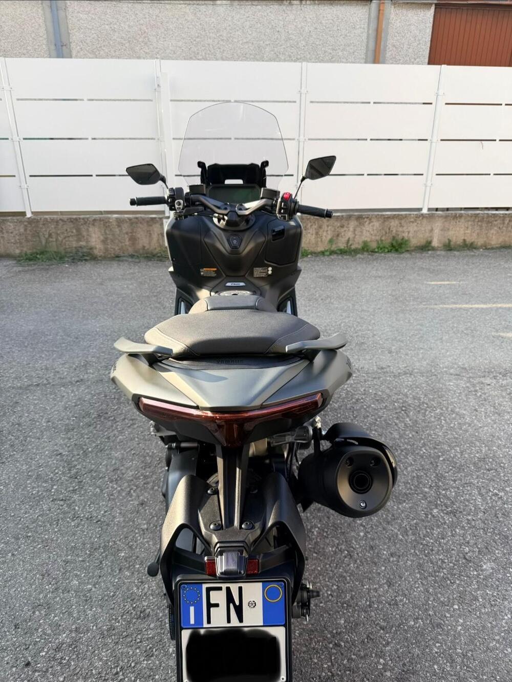 Yamaha T-Max 560 Tech Max (2025 - 26) (10)