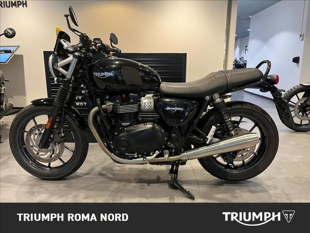 Triumph Street Twin 900 (2016)