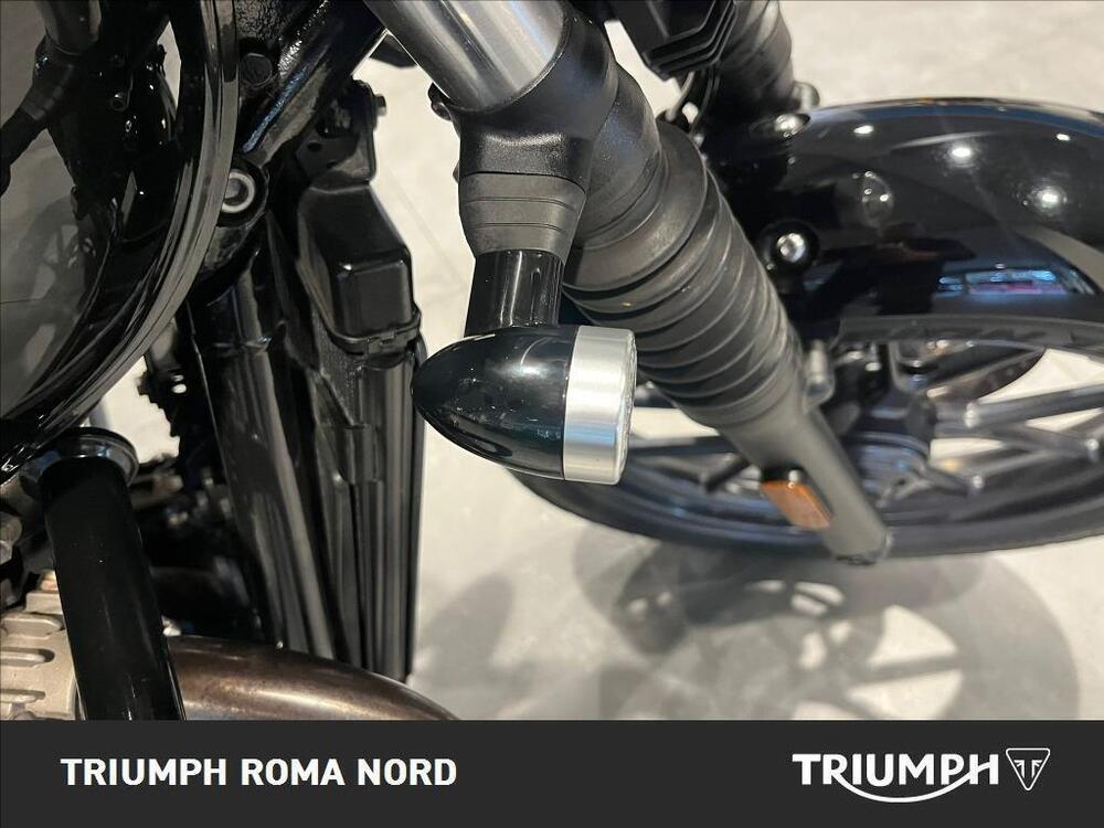 Triumph Street Twin 900 (2016) (7)