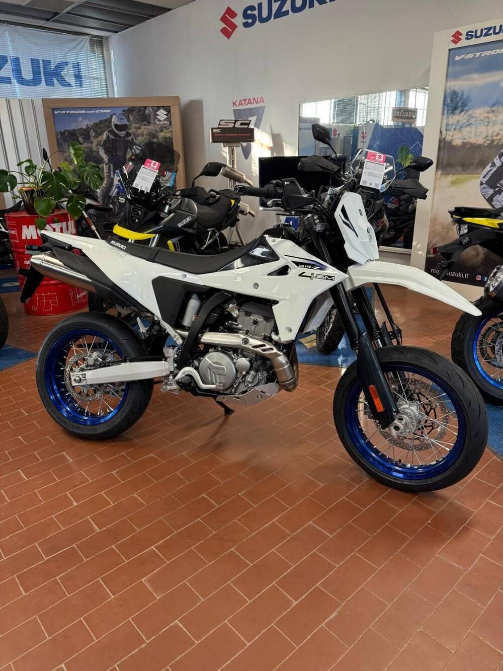 Suzuki DR-Z4SM (2025 - 26) (2)