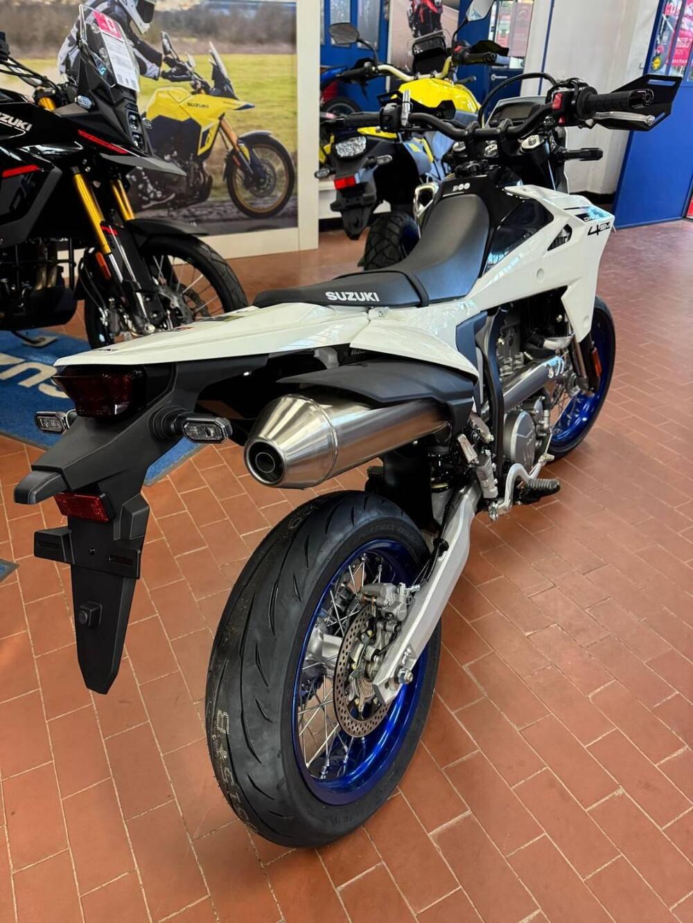 Suzuki DR-Z4SM (2025 - 26) (4)