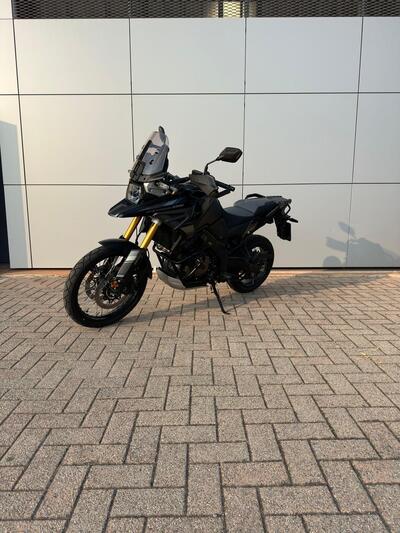Suzuki V-Strom 1050DE (2023 - 24) usata