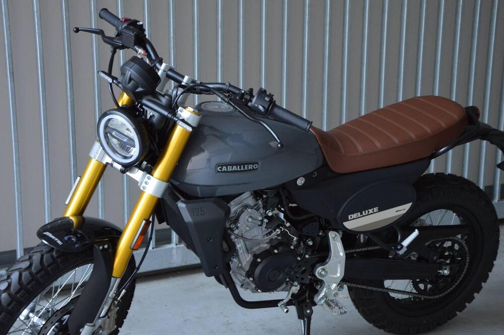 Fantic Motor Caballero 125 Deluxe (2025) (10)
