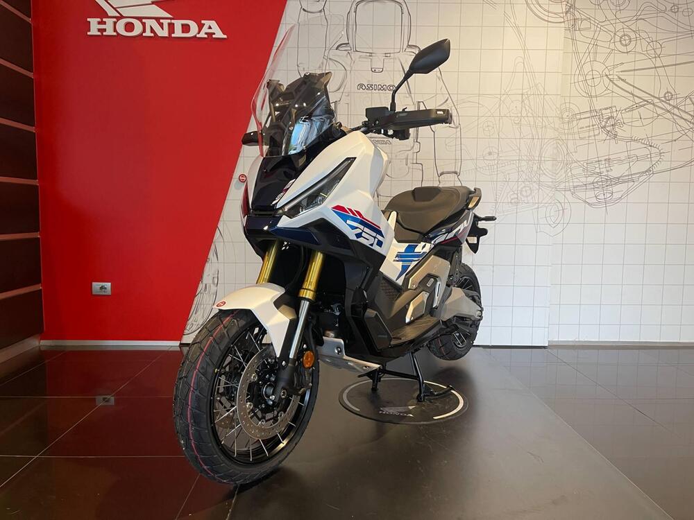 Honda X-ADV 750 Special Edition (2026) (4)