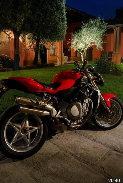 MV Agusta Brutale 910 S (2005 - 11) usata