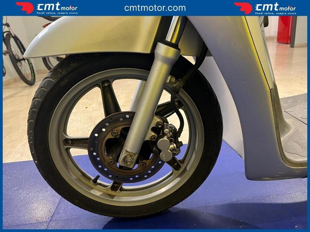 Honda SH 150 (2000 - 06) (9)