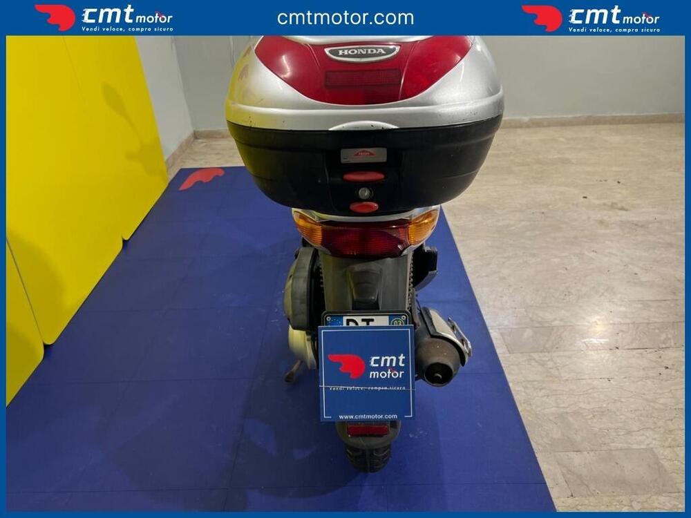 Honda SH 150 (2000 - 06) (10)