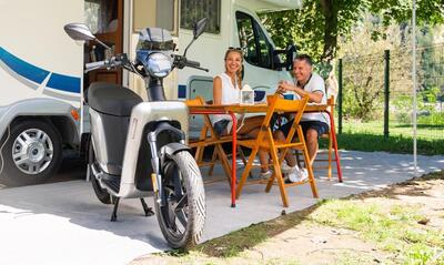 Cerchi uno scooter pratico da portare nei tuoi viaggi in camper? Abbiamo la soluzione