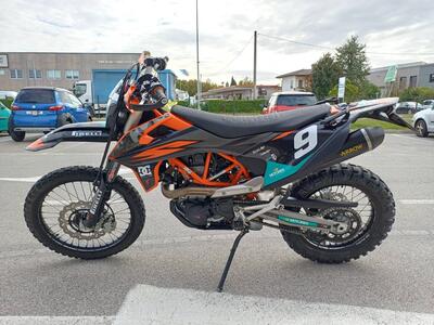 KTM 690 Enduro R (2021) usata