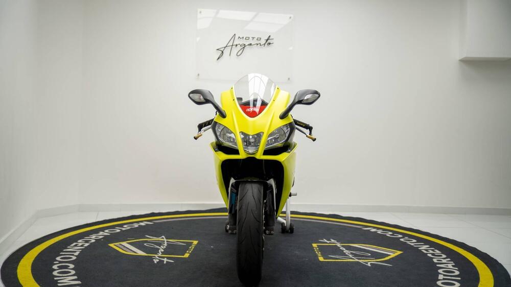 Aprilia RSV4 R (2009 - 12) (9)