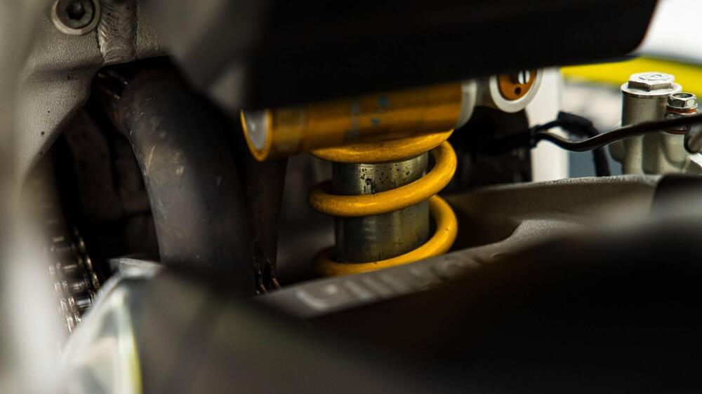 Aprilia RSV4 R (2009 - 12) (12)