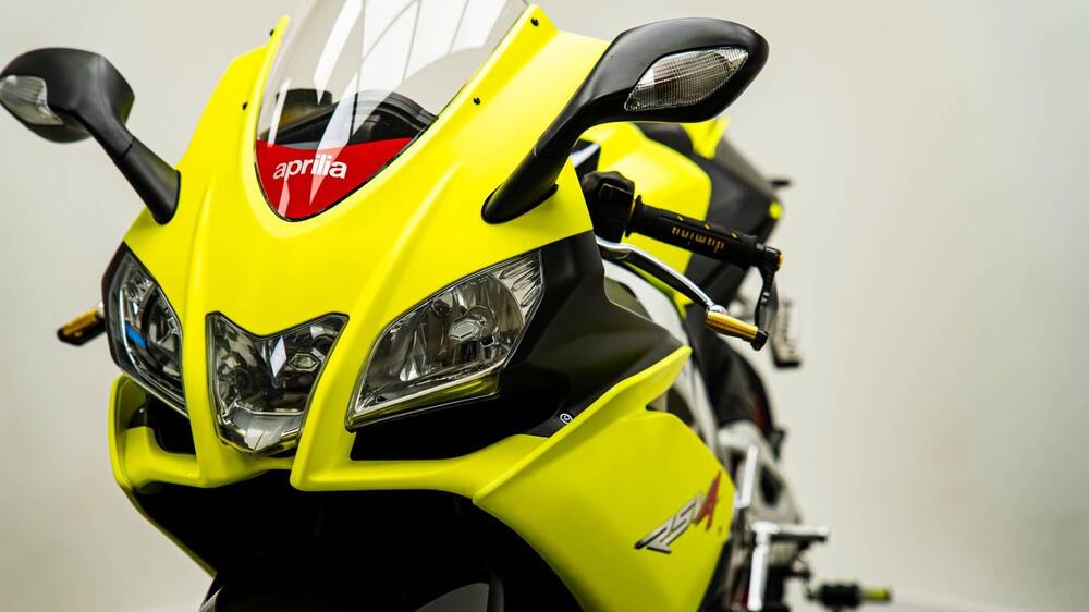 Aprilia RSV4 R (2009 - 12) (18)