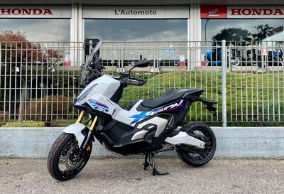 Honda X-ADV 750 Special Edition (2026) nuova