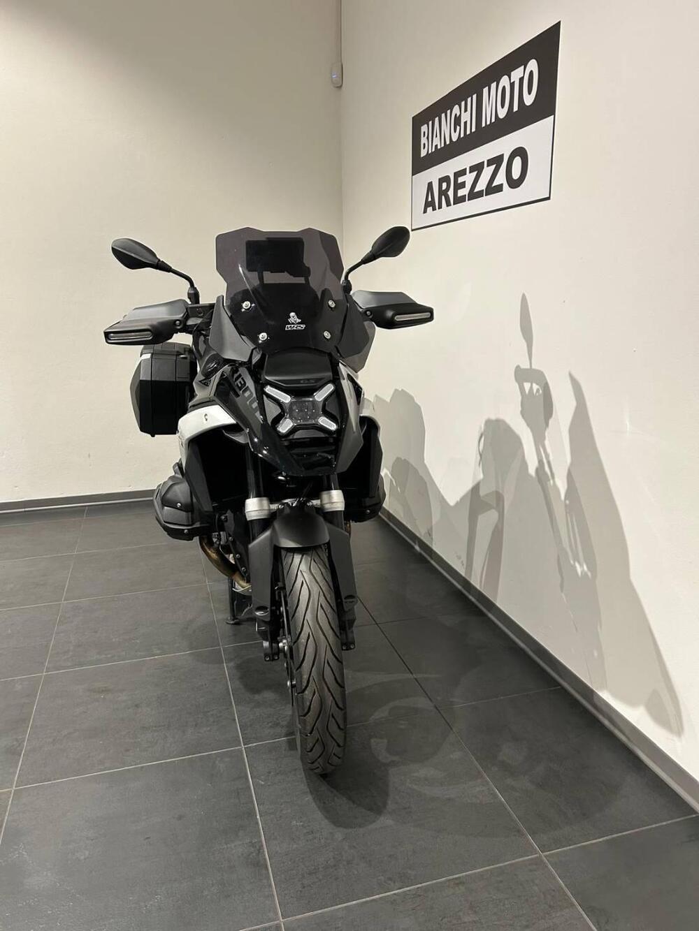 Bmw R 1300 GS Triple Black (2023 - 26) (4)