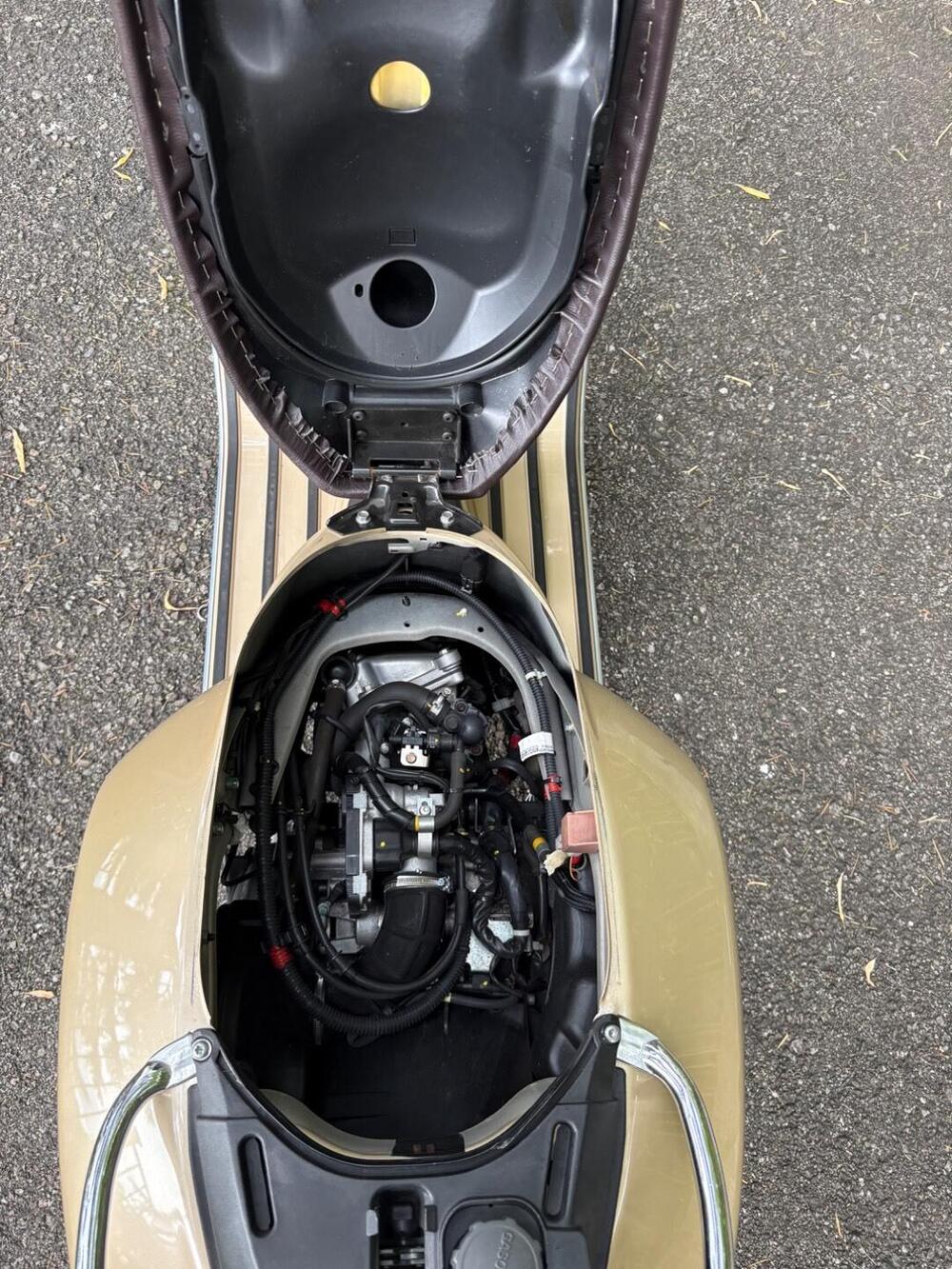 Vespa GTS 300 (2017 - 18) (9)