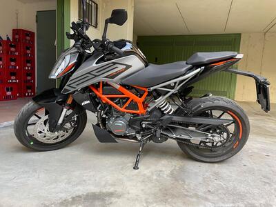 KTM 125 Duke (2021 - 23) usata