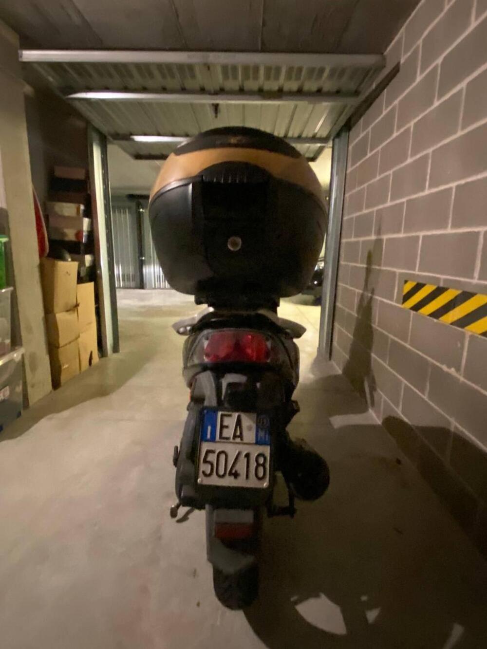 Kymco Agility 125 R16 (2008 - 17) (4)