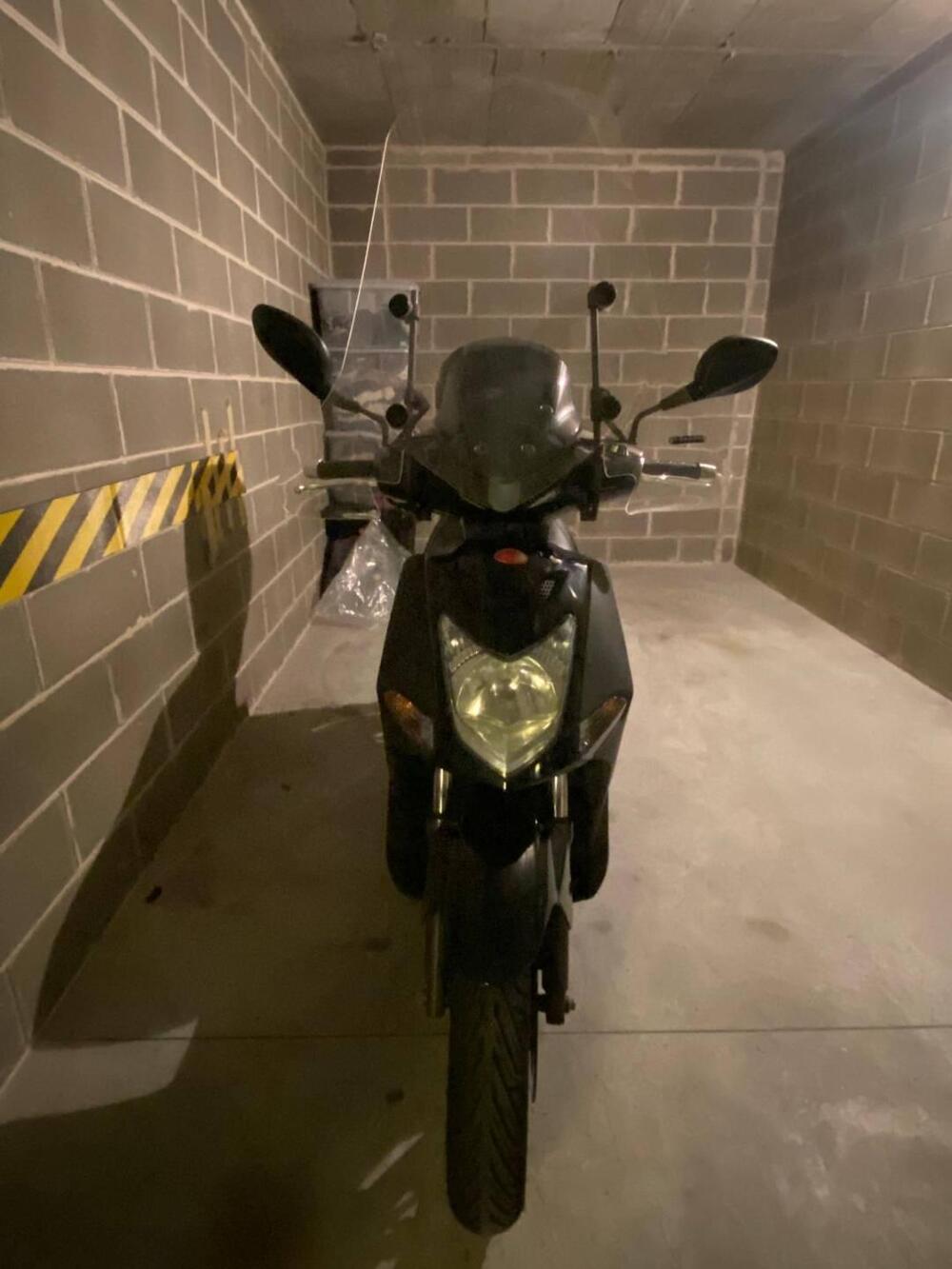 Kymco Agility 125 R16 (2008 - 17) (6)