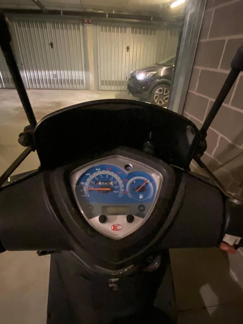 Kymco Agility 125 R16 (2008 - 17) (8)