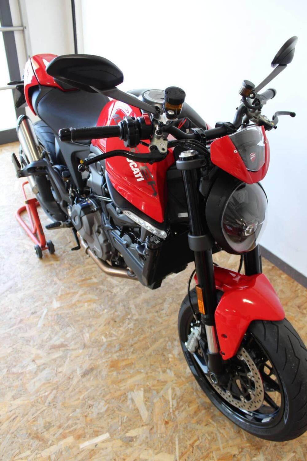 Ducati Monster 937 + (2021 - 25) (7)