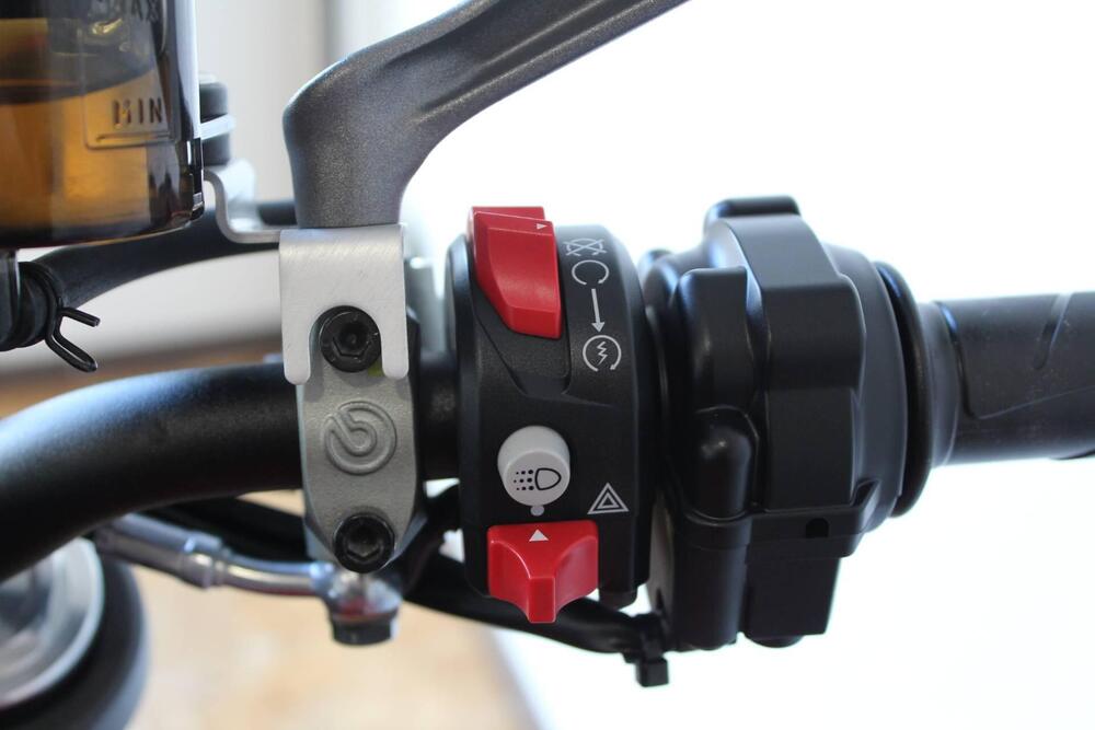 Ducati Monster 937 + (2021 - 25) (6)