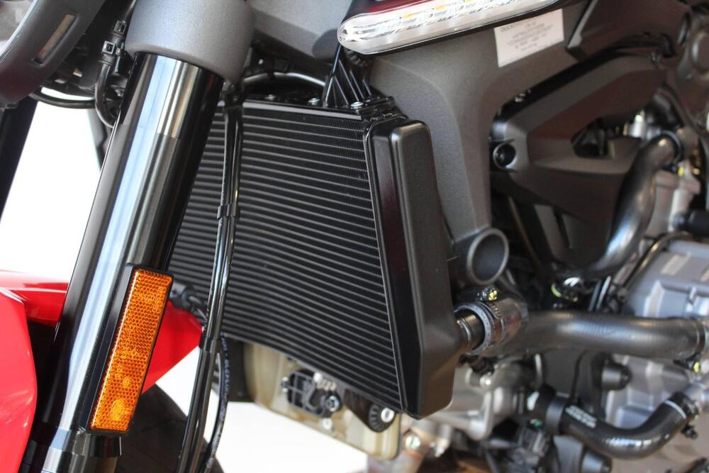 Ducati Monster 937 + (2021 - 25) (12)