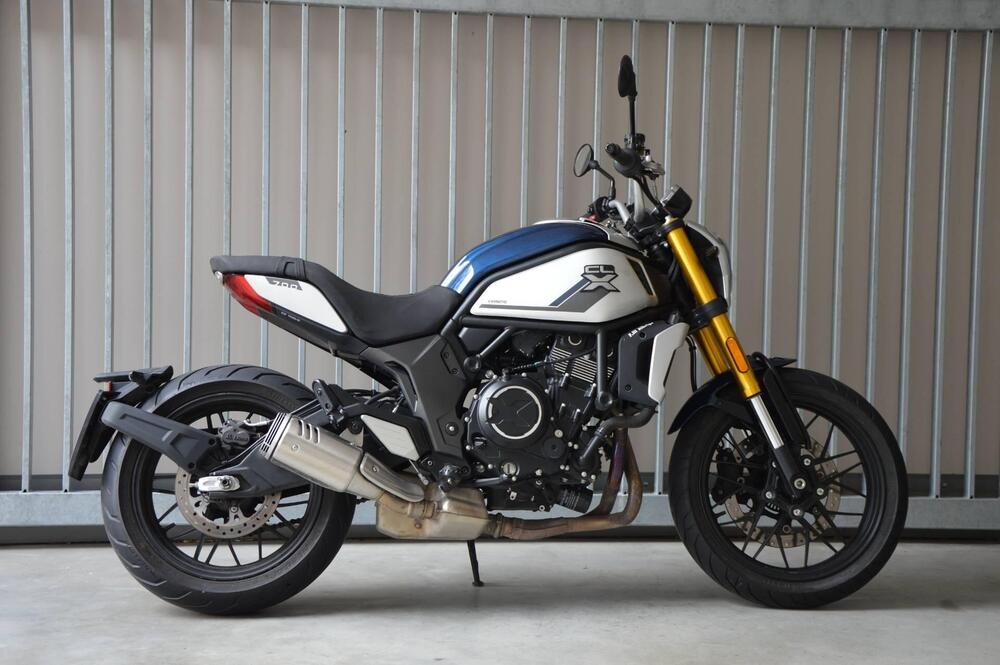 CFMOTO 700CL-X Heritage (2021 - 26)