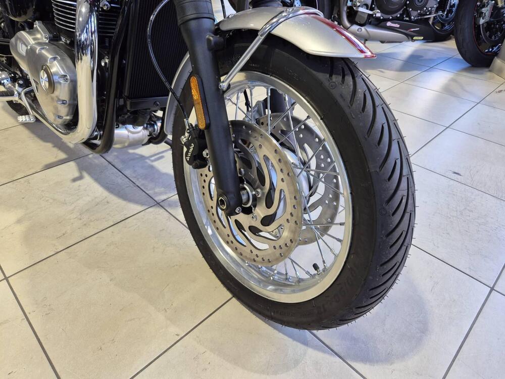 Triumph Bonneville T120 Elvis (2024 - 26) (11)