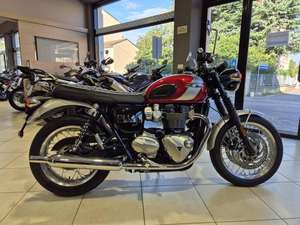 Triumph Bonneville T120 Elvis (2024 - 26) (2)