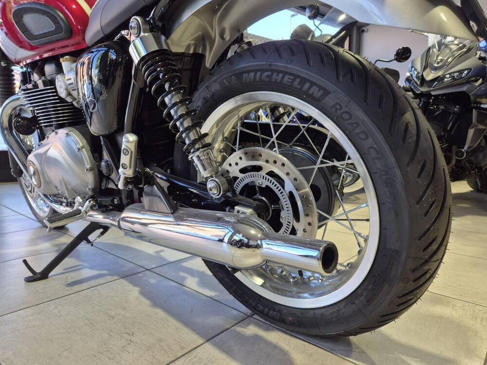 Triumph Bonneville T120 Elvis (2024 - 26) (16)