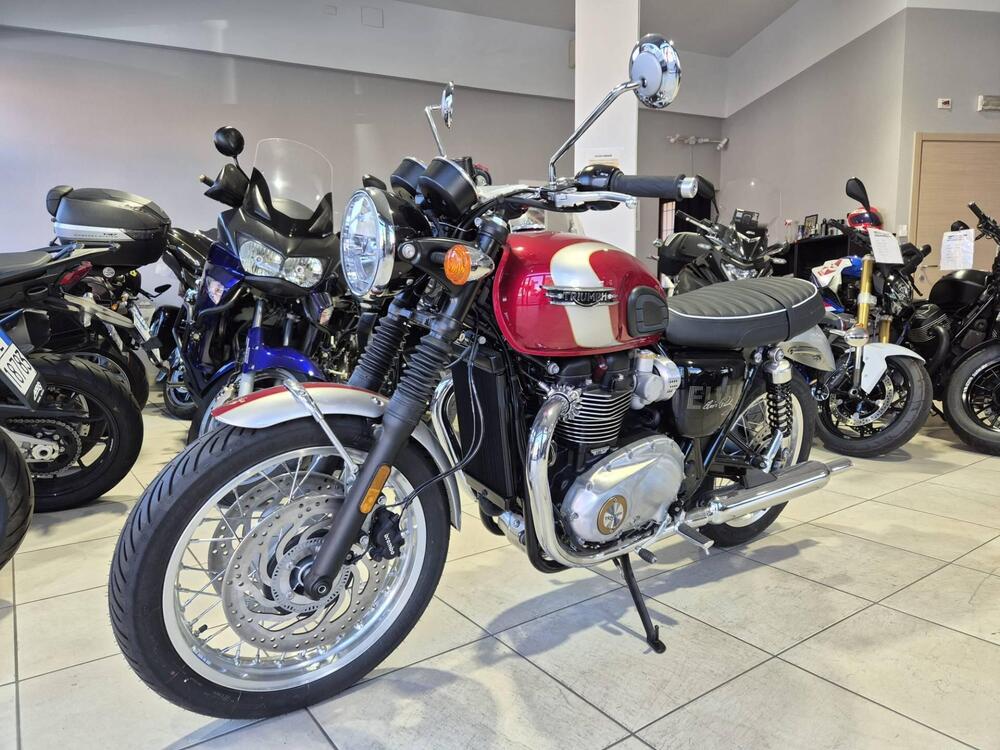 Triumph Bonneville T120 Elvis (2024 - 26) (5)